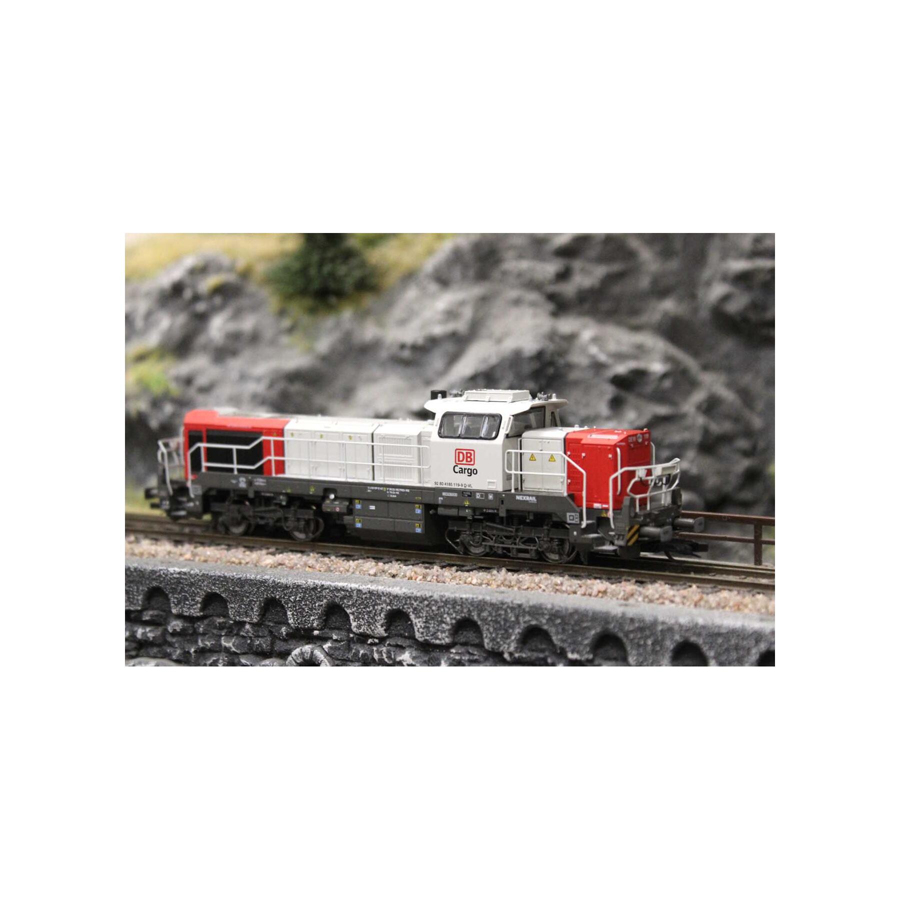 Arnold HN9073S TT Diesellokomotive Vossloh DE 18 DB Cargo, rot/graue Farbgebung, Ep. VI, mit Sounddecoder