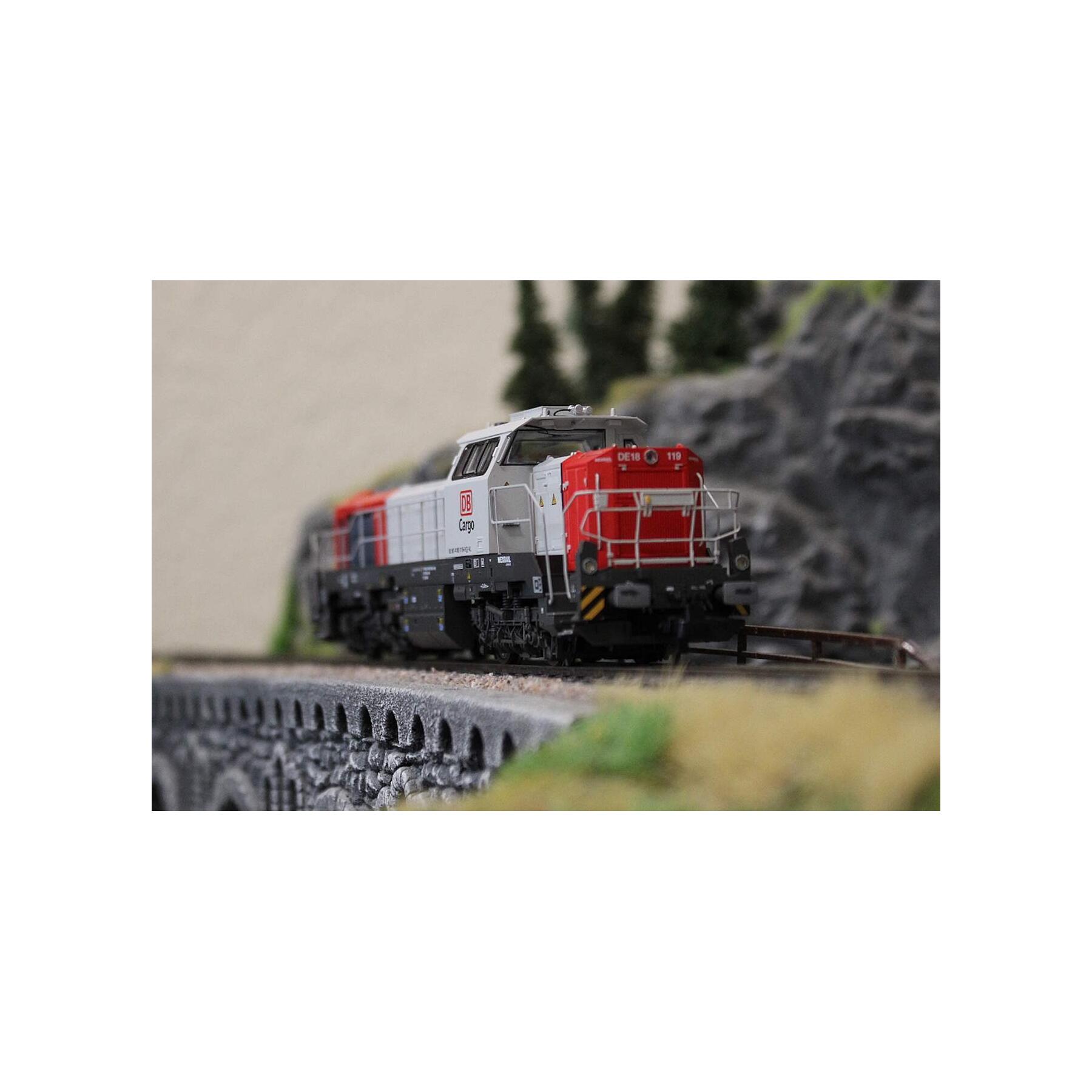 Rivarossi HR2989 H0 Dieselelektrische Lokomotive Vossloh DE18 DB Cargo