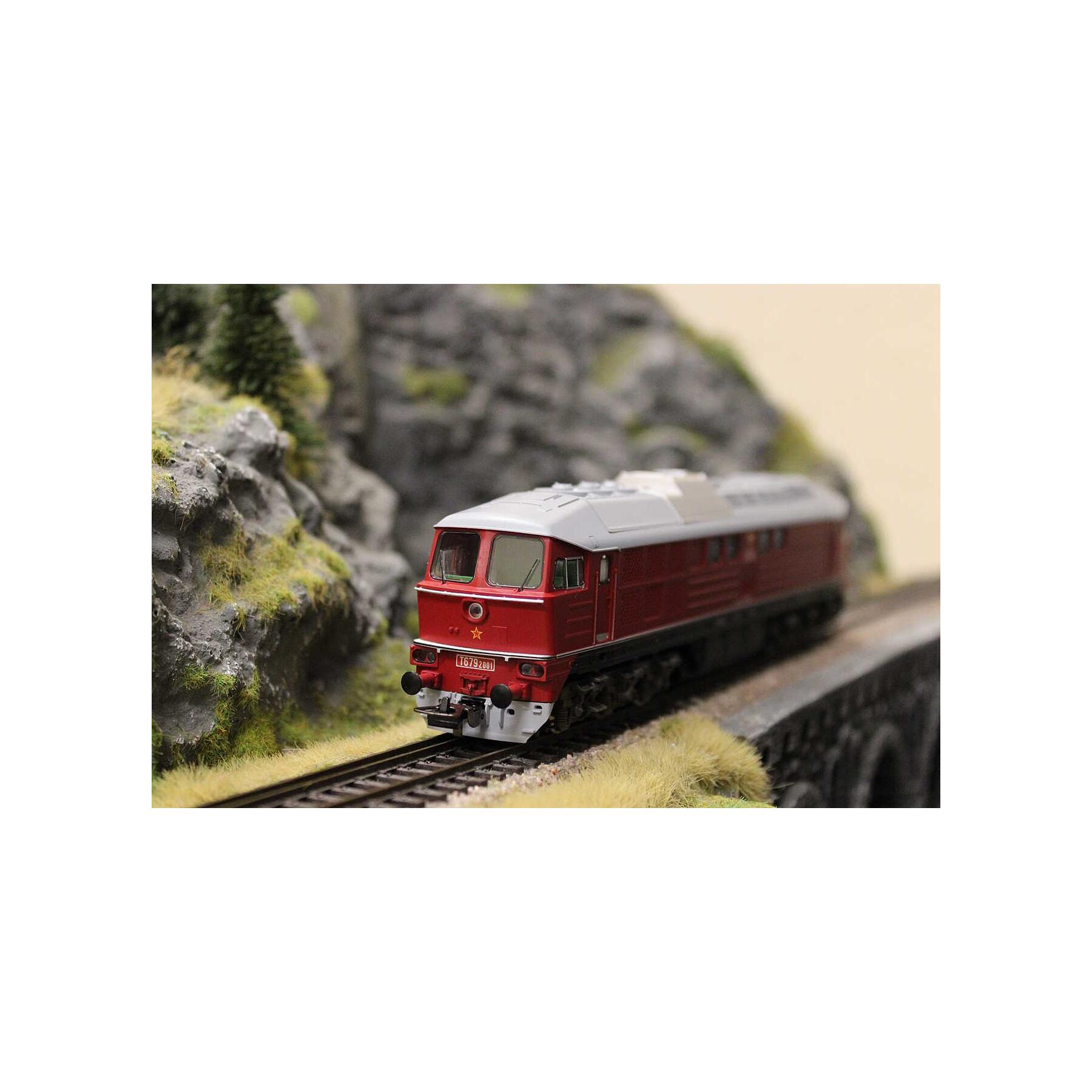 Piko Diesellokomotive BR 130 CSD