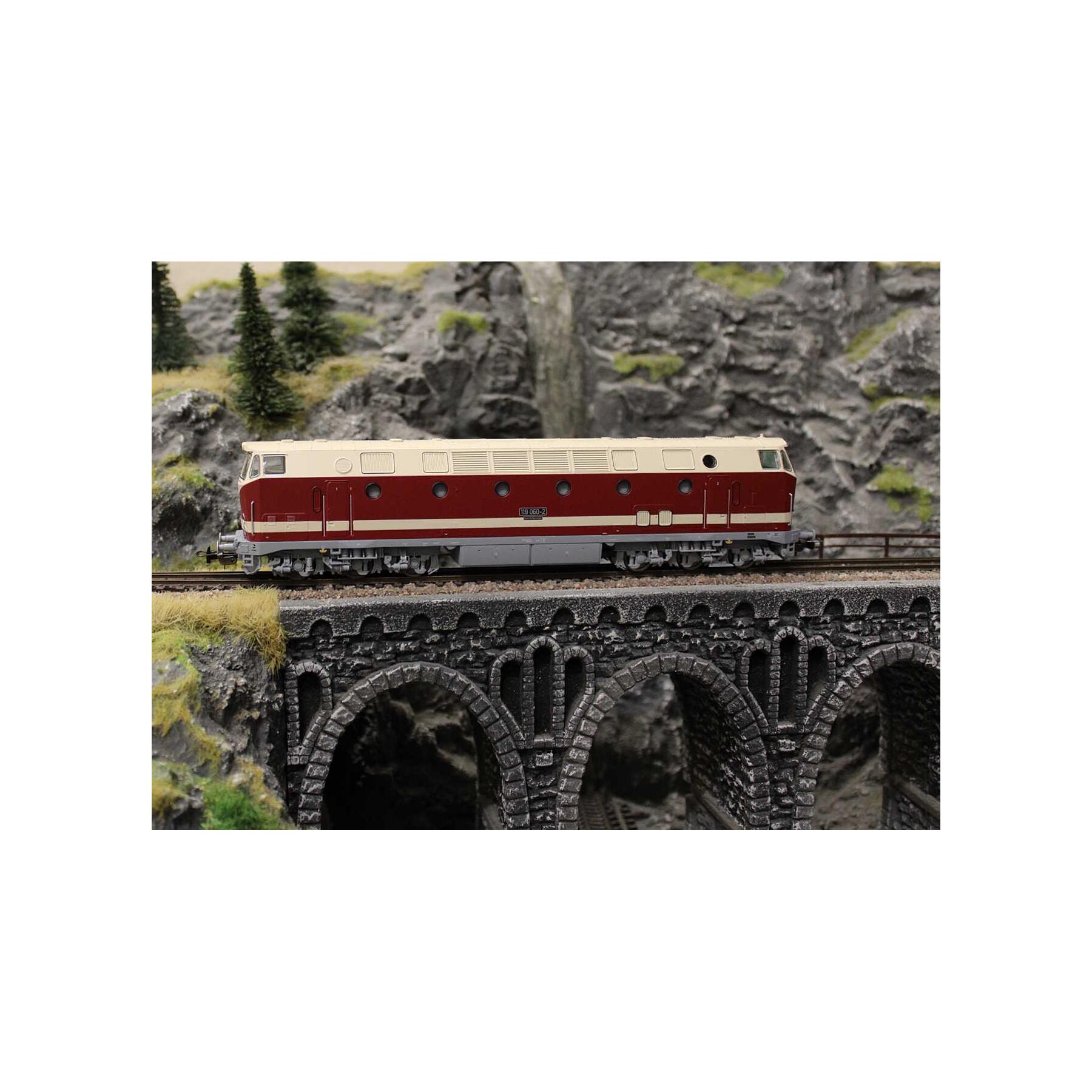 Piko Diesellokomotive BR 119 DR