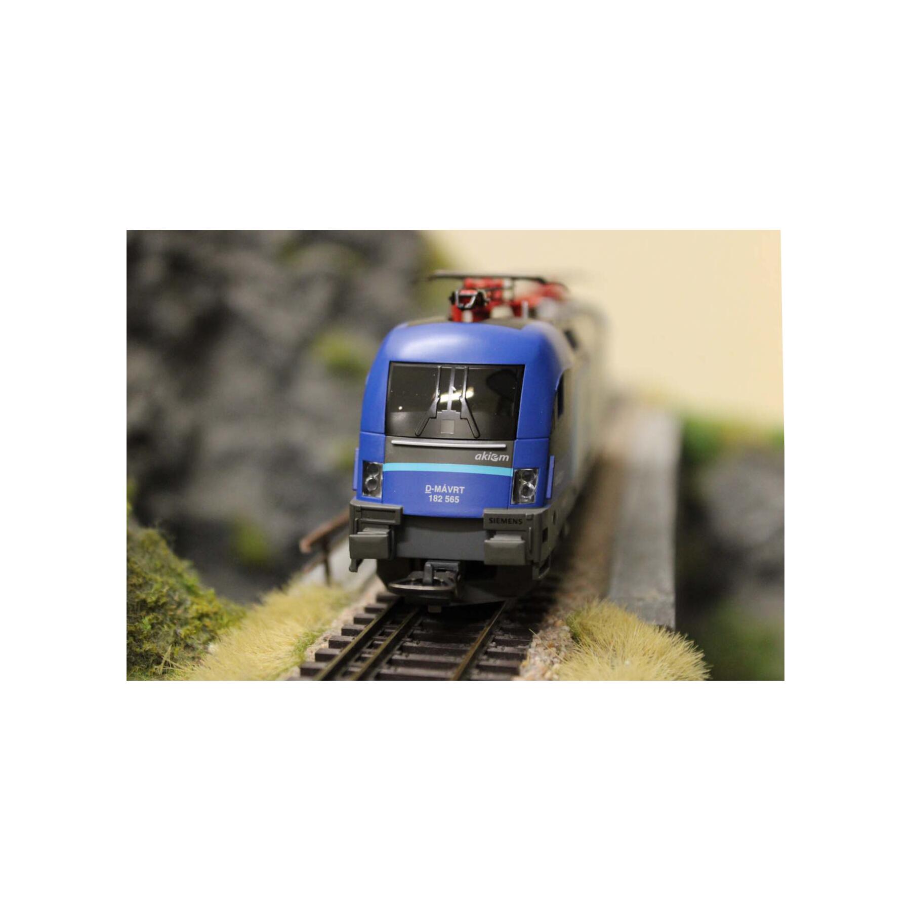 Piko Elektrolokomotive Taurus MAV