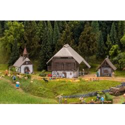 Faller 130116 H0 Speicher, Hofkapelle und Back