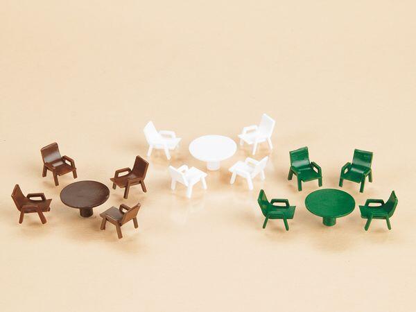 Auhagen 42569 Bänke, Stühle, Tische, Sonnenschirme