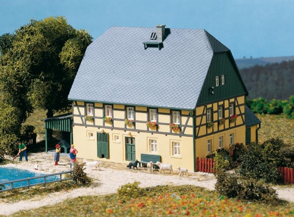 Auhagen 11359 Großes Bauernhaus