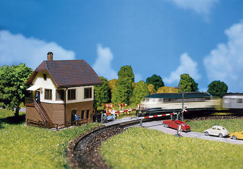 Faller 222170 Bahn?bergang mit Stellwerk