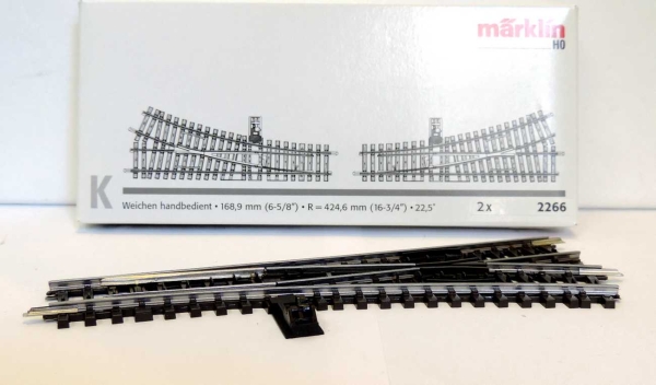 Märklin 02266 Handweiche rechts Radius 424,6 mm